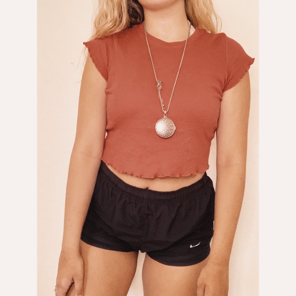 brandy melville red lettuce edge top